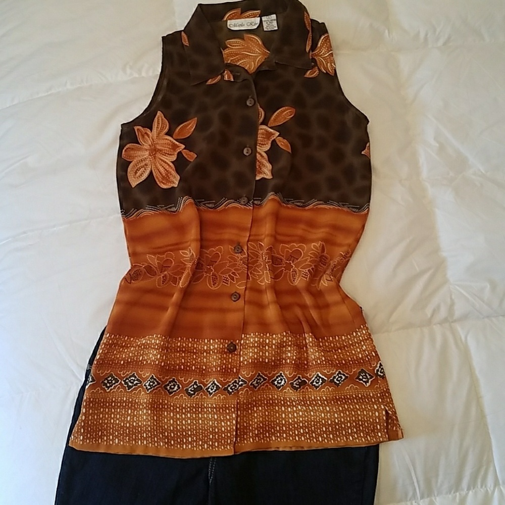 Marla Kim sleeveless blouse sz sm